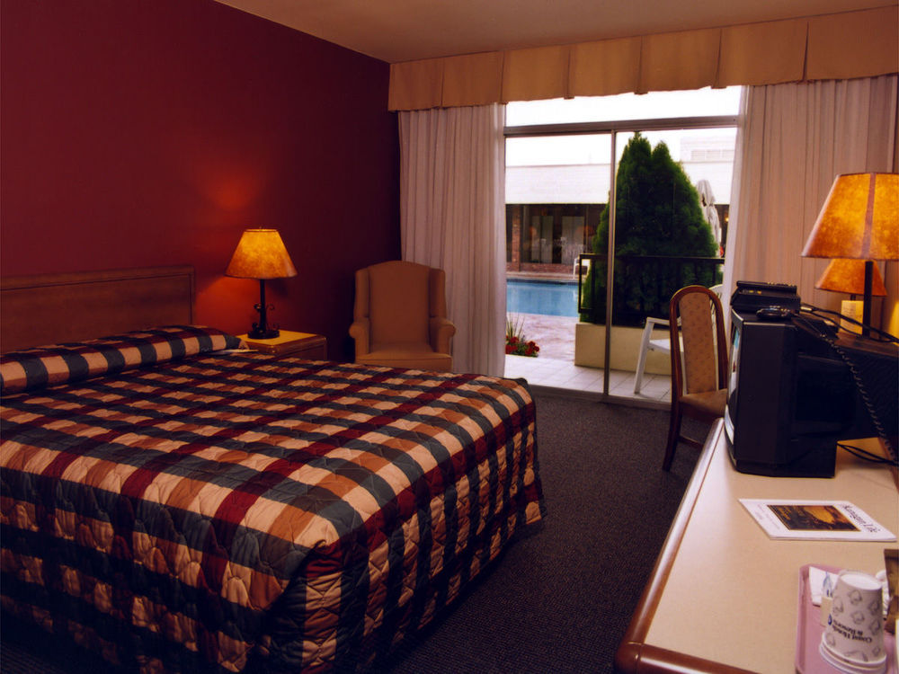 Coast Capri Hotel Kelowna Quarto foto